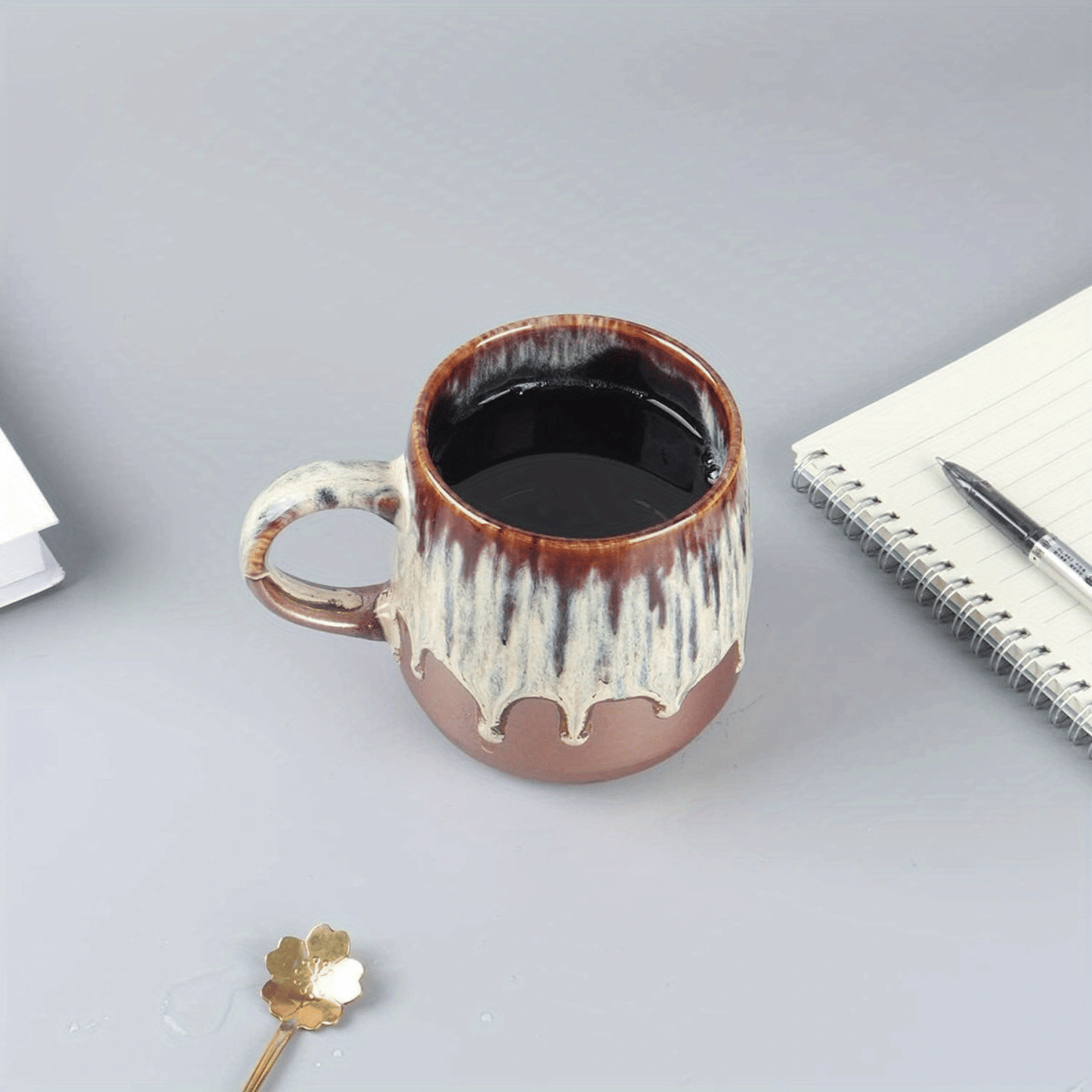 Large Ceramic Coffee Mug, 21 Oz, Gilt Beige Blue Tea Cup for Office and Home, Dishwasher and Microwave Safe - TJD COFFEE AND TEA